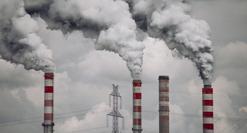 Smog w Polsce jest problemem. Także dla naszych oczu