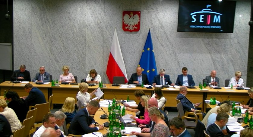 Wrzutka o aptekach do projektu ustawy o gwarantowanych przez Skarb Państwa ubezpieczeniach eksportowych