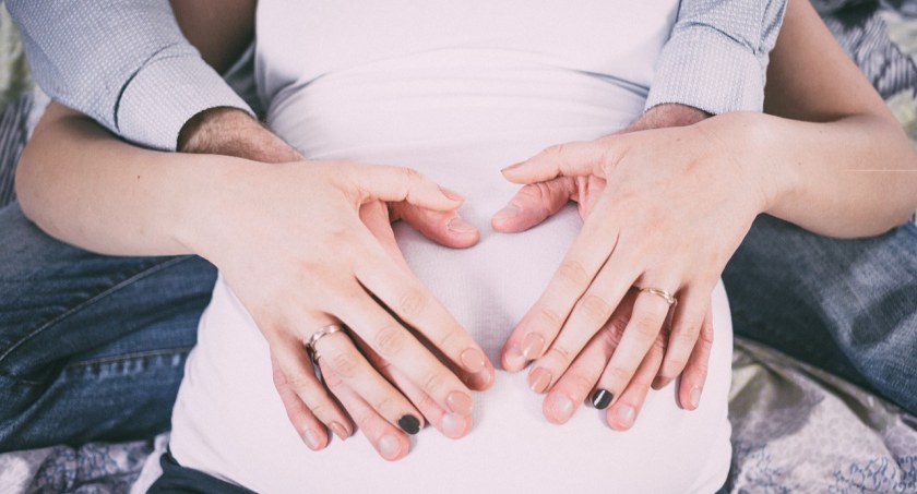 Komitet Bioetyki PAN apeluje o zapewnienie bezpieczeństwa ciężarnym