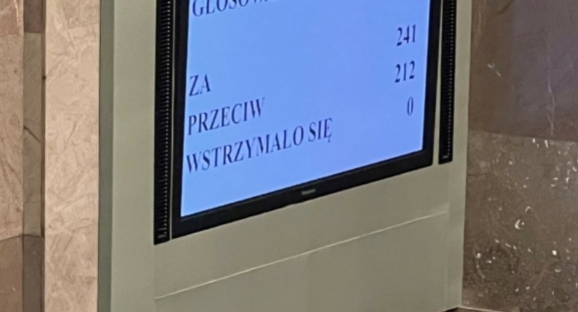 Pielęgniarki po głosowaniu w Sejmie: mamy szansę przyciągnąć młodych do zawodu