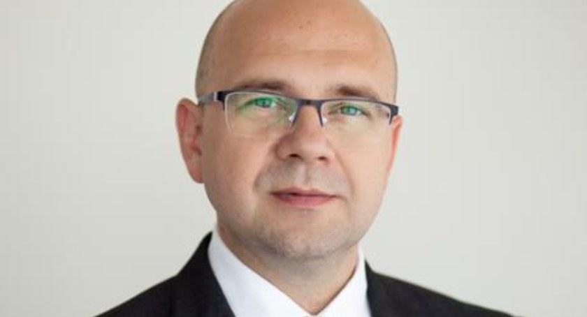 RPP: Wlewy witaminowe i amantadyna niezgodne z wiedzą medyczną