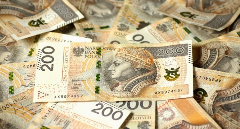 Co dalej z ustawą pielęgniarek o wynagrodzeniach?