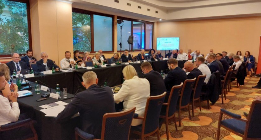 Polskie przewodnictwo w Radzie Unii Europejskiej. O co będziemy walczyć? Zapis debaty