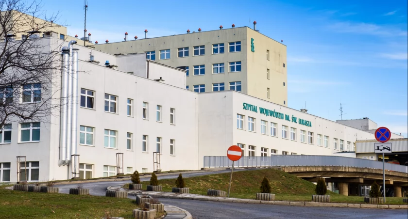 Pielęgniarki z Tarnowa walczą o swoje wynagrodzenia w sądzie. Odbyła się pierwsza rozprawa