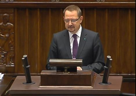Obywatelski projekt ustawy refundacyjnej przekazany do prac komisji - wszystkie kluby za