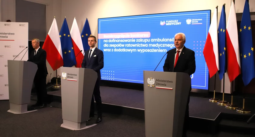 W. Kraska: w tym roku rząd przeznaczył na ratownictwo medyczne 3 mld 779 mln zł