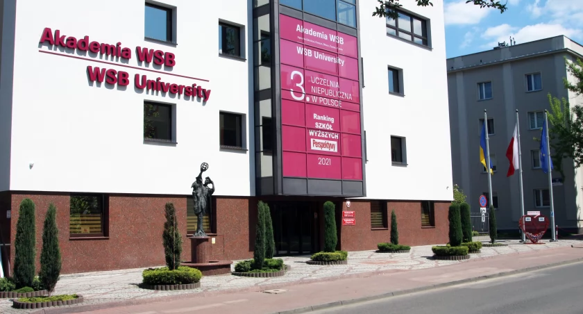 Rok po studiach objął funkcję prodziekana wydziału medycznego