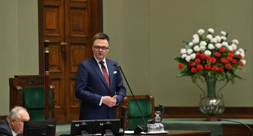 Szymon Hołownia nowym Marszałkiem Sejmu. Wybrano też wicemarszałków ze wszystkich partii, poza PiS-em