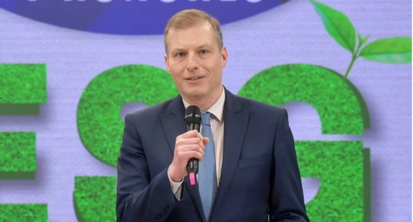 Damian Kuraś nowym rzecznikiem MZ. Rzeczniczka Ministerstwa Zdrowia żegna się z resortem. 