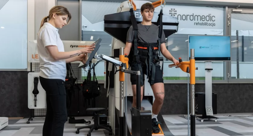 Roboty rehabilitacyjne plus wirtualna rzeczywistość. Przepis na skuteczną rehabilitację po udarze w Gdyni?