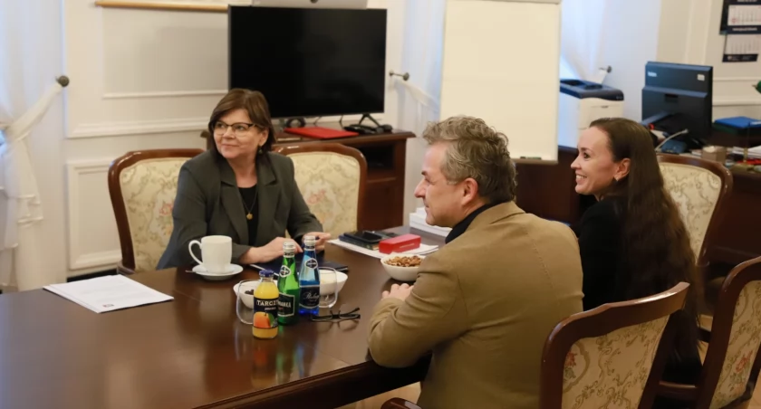 Minister zdrowia spotkała się z krajowymi konsultantami psychiatrii dziecięcej i psychiatrii