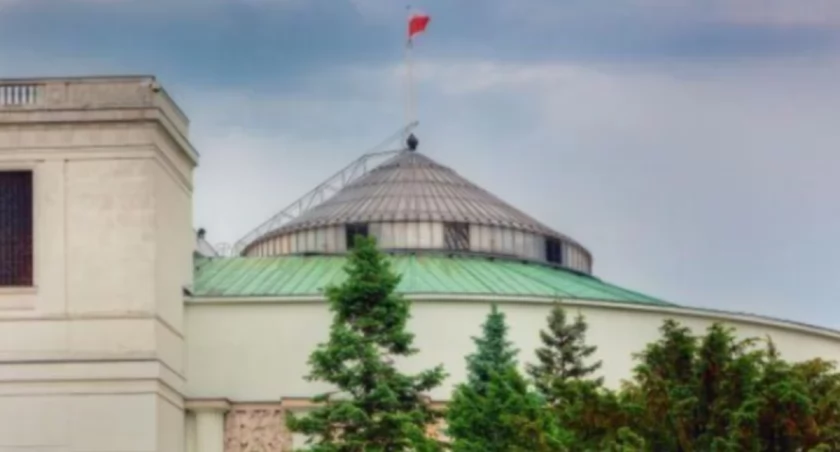 Sejm uchwalił nowelę ustaw przywracającą nadzór ministra nauki nad NCBR