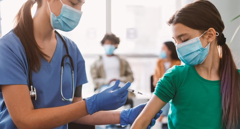 Szczepienie przeciwko HPV wyeliminowało raka szyjki macicy w Szkocji. Czy w Polsce też się uda?