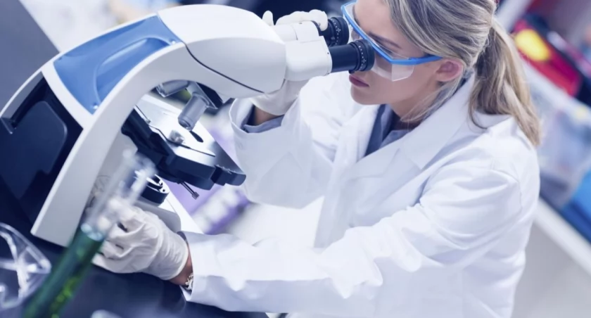 Cyfrowa patologia. Wielka Brytania stawia na rozwiązania cyfrowe w badaniach przesiewowych