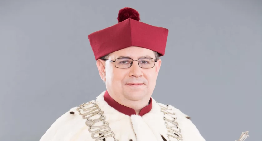 Prof. Tomasz Szczepański wybrany rektorem SUM na kolejną kadencję
