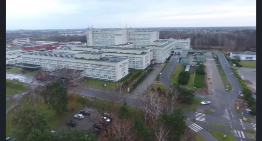 Operacje robotyczne raka prostaty na NFZ ruszyły w Ostrołęce