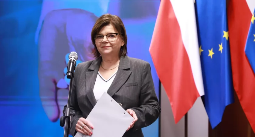 Leszczyna: oczekuję skierowania do prac w komisji wszystkich czterech projektów dotyczących aborcji
