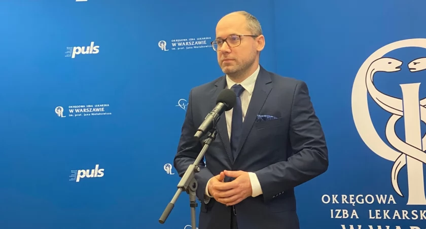 Tysiąc lekarzy stażystów potrzebuje wsparcia warszawskiej Izby lekarskiej 
