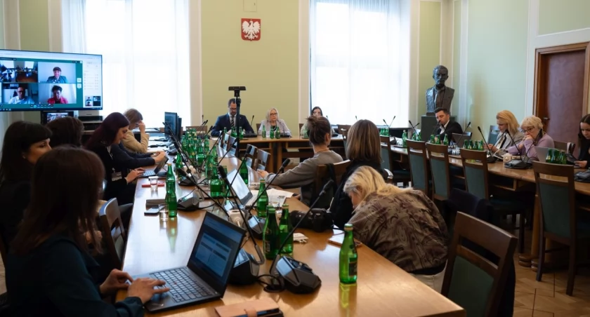 Przeciwdziałanie HPV – niezbędna edukacja i ułatwienie dostępu do szczepień