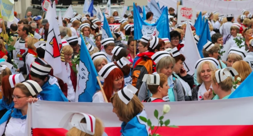 W czwartek pielęgniarki i położne będą protestować pod Sejmem