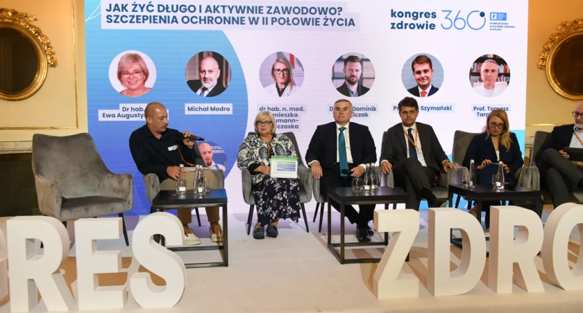 Eksperci o szczepieniach dorosłych: Jesteśmy na początku drogi. Są kwestie, które trzeba zmienić