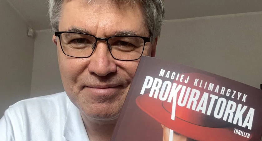 Dr Maciej Klimarczyk, psychiatra: Bohaterów moich książek biorę na kozetkę