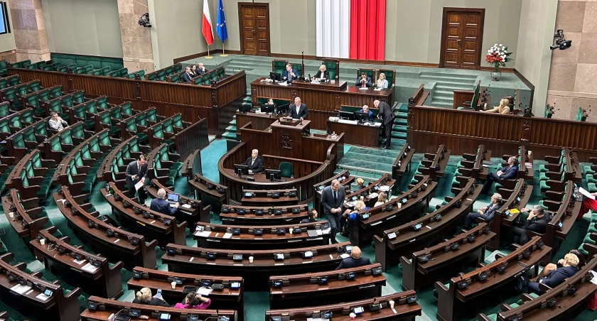 Poselskie projekty ustaw o aborcji do poprawki. Eksperci punktowali niedociągnięcia na sejmowej komisji