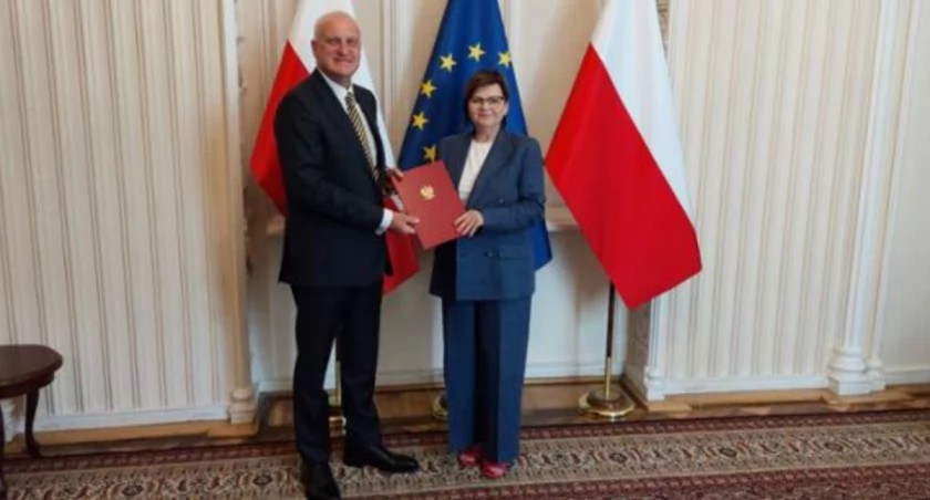 Wiceminister Jerzy Szafranowicz: ortopeda może przyjąć danego dnia pacjenta 3 razy, ale może także 15, bo my lekarze także lubimy pieniążki