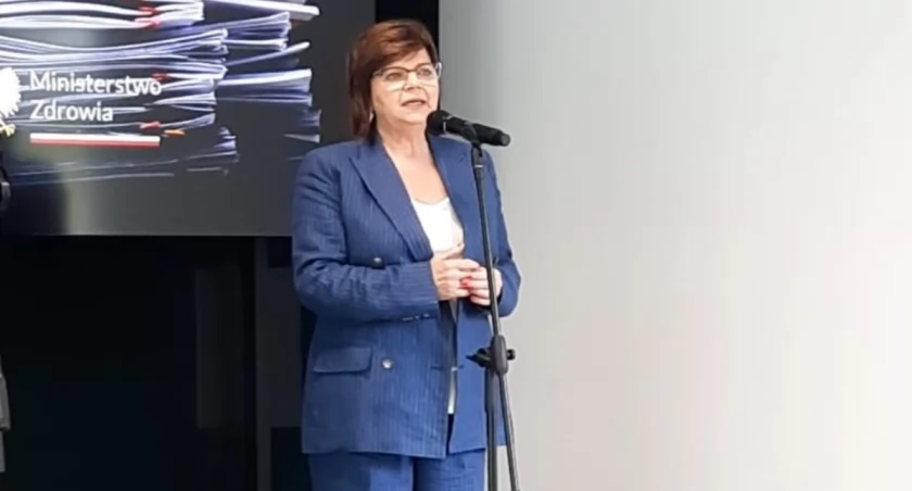Minister zdrowia: Nowa szczepionka przeciwko COVID-19 na przełomie września i października