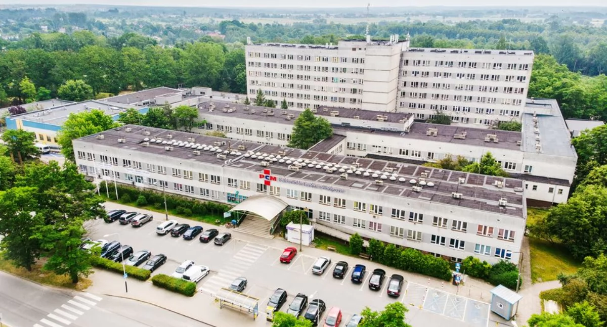 NFZ drastycznie obniża karę dla szpitala w Pabianicach. Szpital i tak jej nie zapłaci