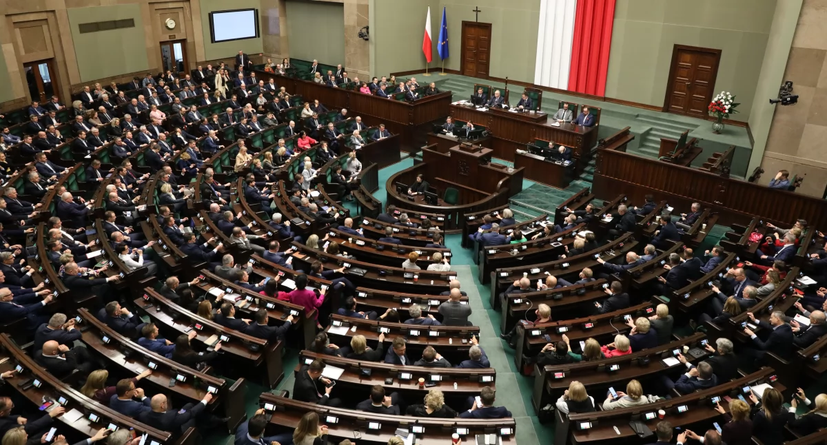 Pielęgniarki o ustawie o podwyżkach: 