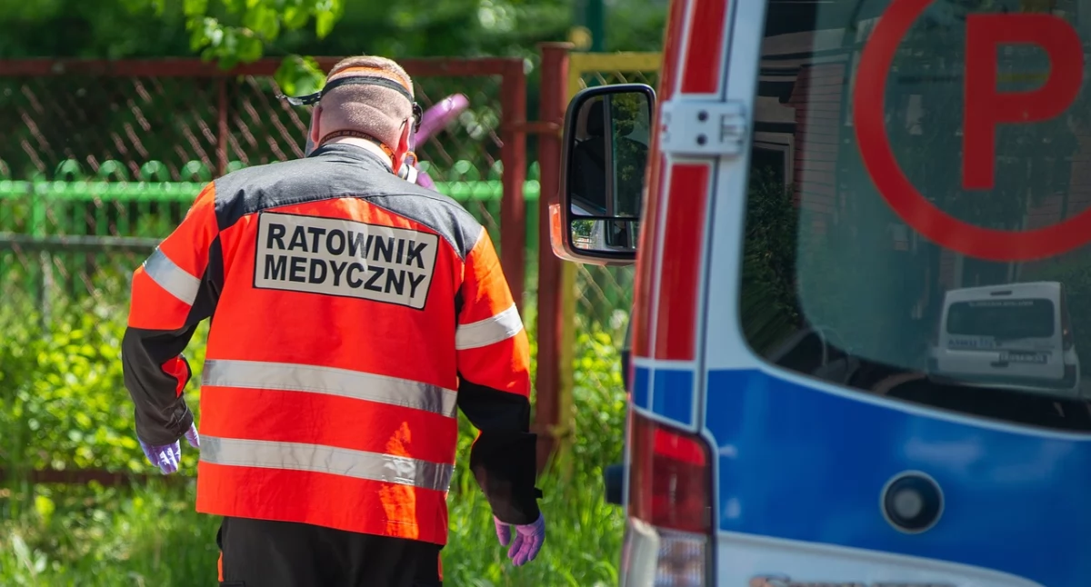 Przez powódź karetki w Jeleniej Górze docierają ze sporym opóźnieniem do pacjentów