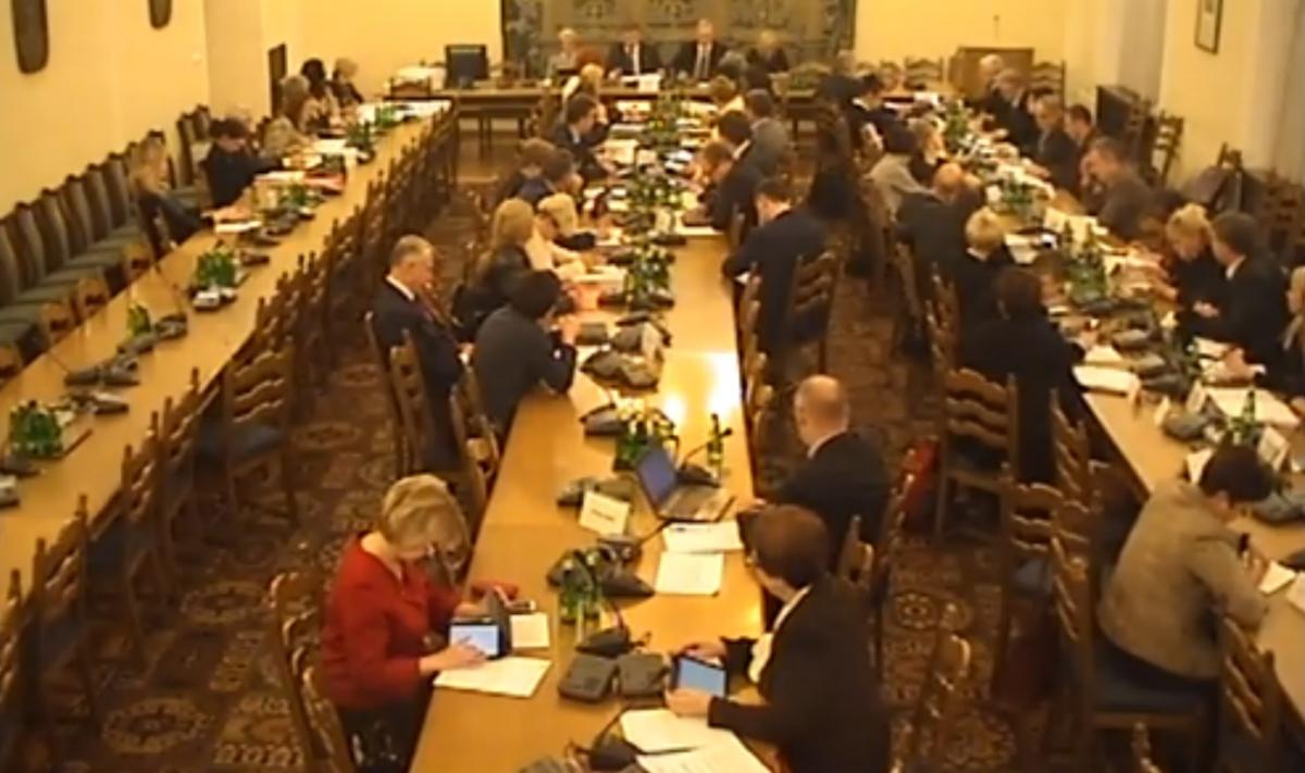 Porozumienie Zielonogórskie chwali Bartosza Arłukowicza za zmiany w pracach komisji zdrowia