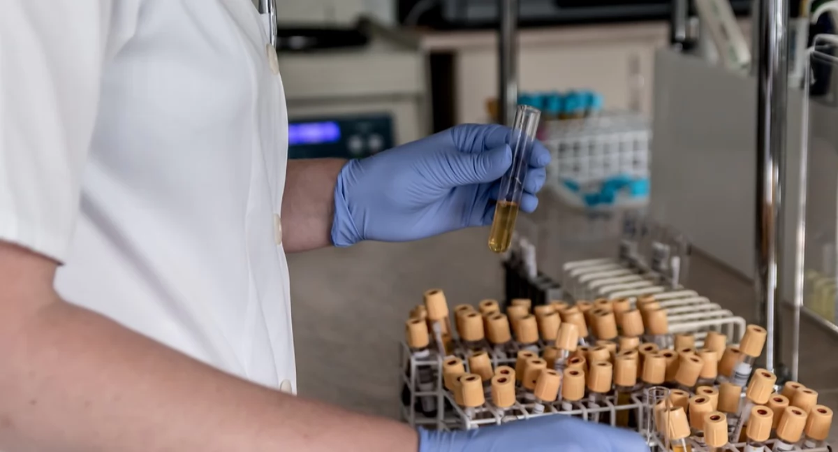 Wsparcie socjalne dla poszkodowanych w powodzi diagnostów laboratoryjnych 