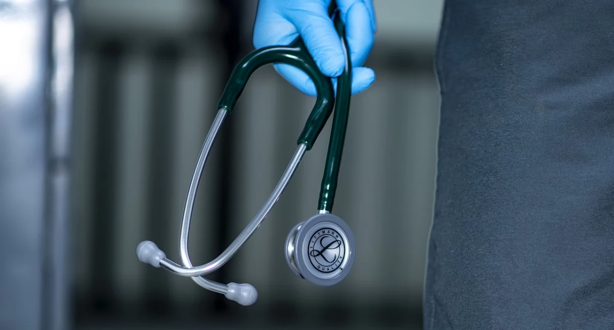 Lekarze POZ muszą przejść obowiązkowy kurs – start 19 listopada