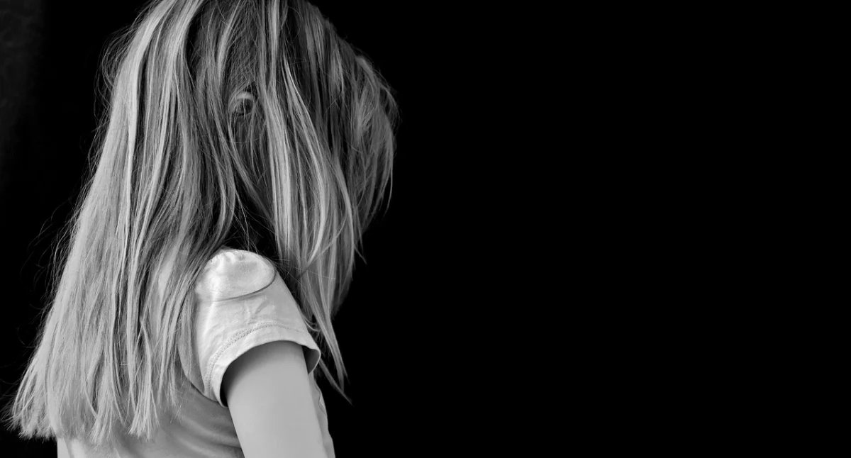 Syndrom DDA: jak dorosłe dzieci alkoholików radzą sobie w życiu?