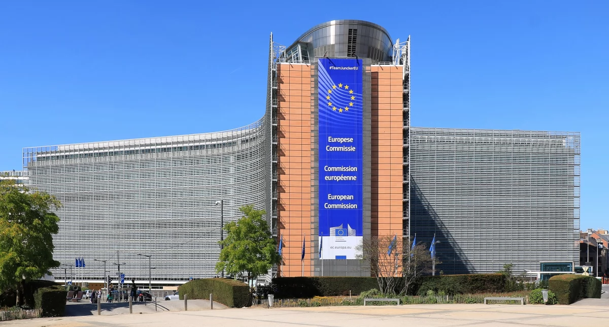 Bruksela wspiera walkę Belgii z e-papierosami. Komisja Europejska zaakceptowała belgijski zakaz sprzedaży 
