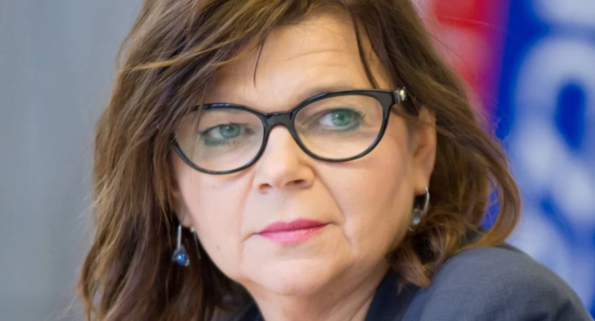 Izabela Leszczyna: Powstanie zespół ds. bezpieczeństwa ratowników medycznych