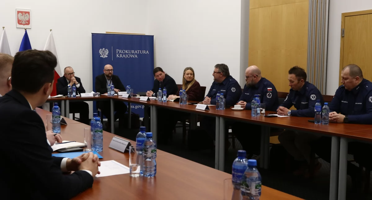 Czy będzie zaostrzenie kar za ataki na ratowników medycznych? Prokurator Generalny zapowiada zmiany
