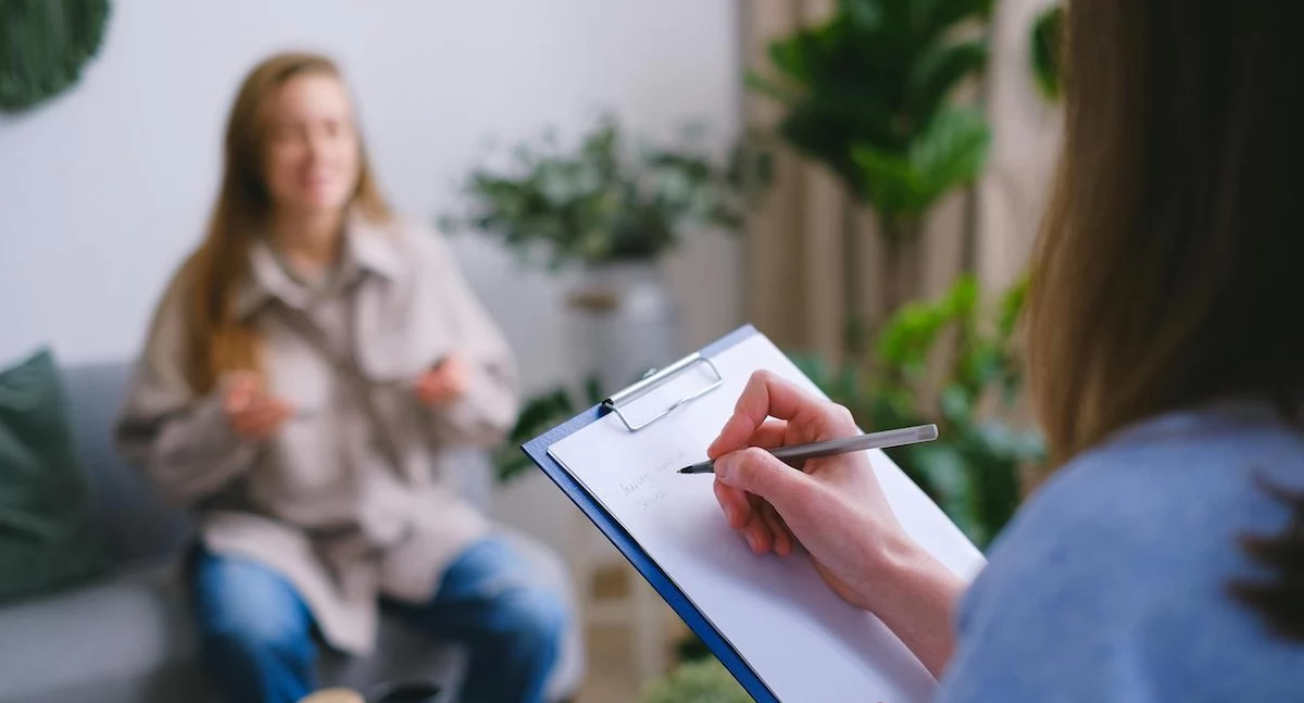 Sztuczna inteligencja w psychoterapii: Nowe możliwości czy ryzyko?