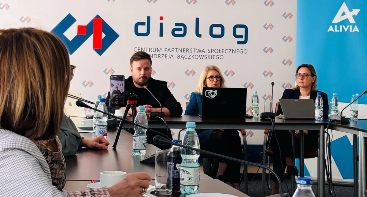 Kto naprawdę zapłaci za obniżkę składki zdrowotnej? Apel 30 organizacji do Senatorów RP