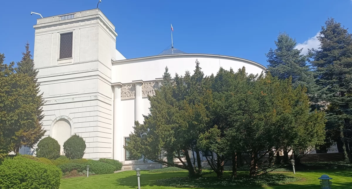 AdA 2.0 do kosza? Burzliwe obrady zespołu parlamentarnego o przyszłości rynku aptecznego
