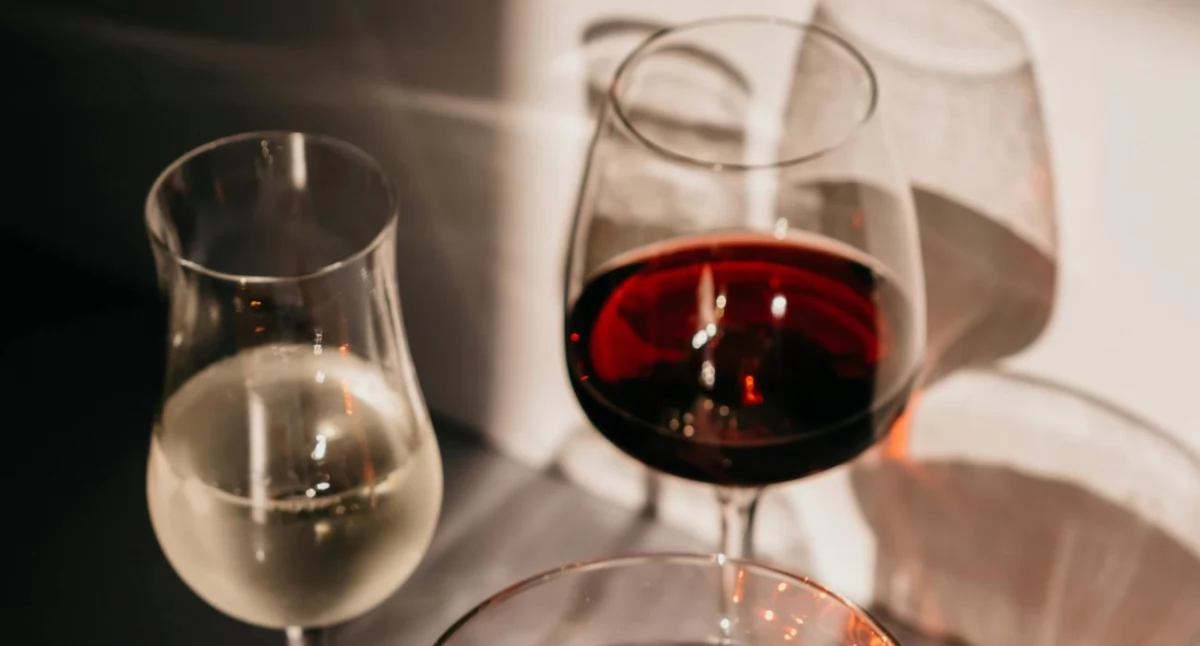 Alkohol a rak: Każdy łyk może zwiększać ryzyko nowotworów