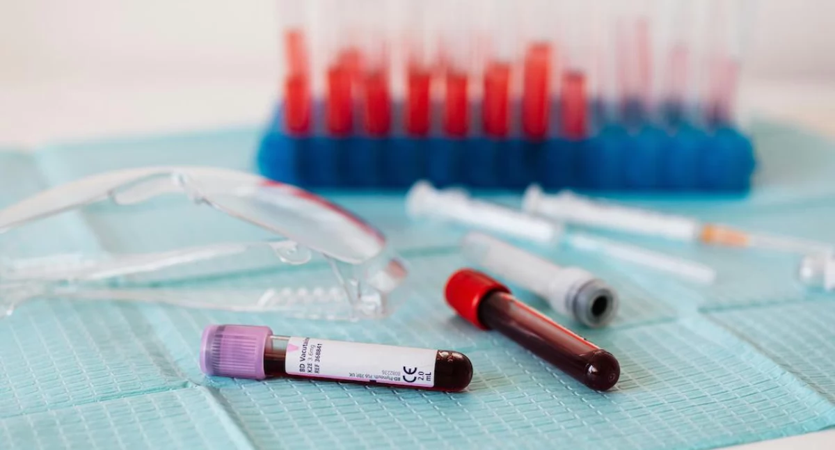 USA zatwierdziły pierwszy test krwi na Alzheimera. Szybsza diagnoza coraz bliżej
