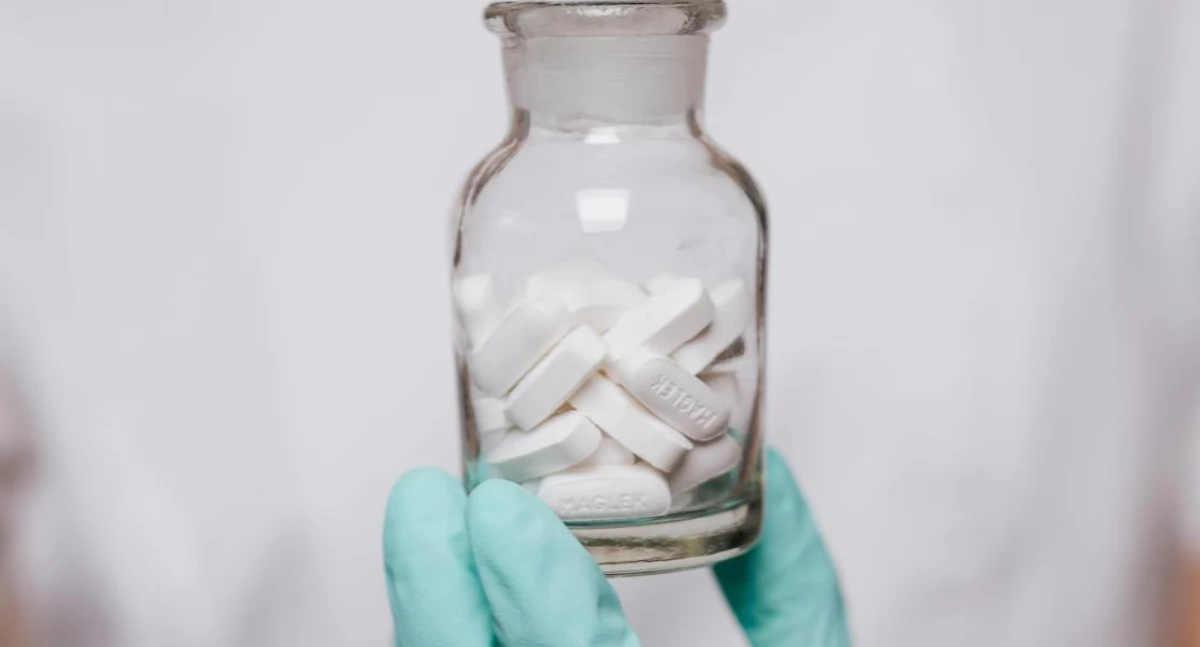 Nowe wymagania dla osoby wykwalifikowanej w przemyśle farmaceutycznym. Co zmienia projekt ustawy?