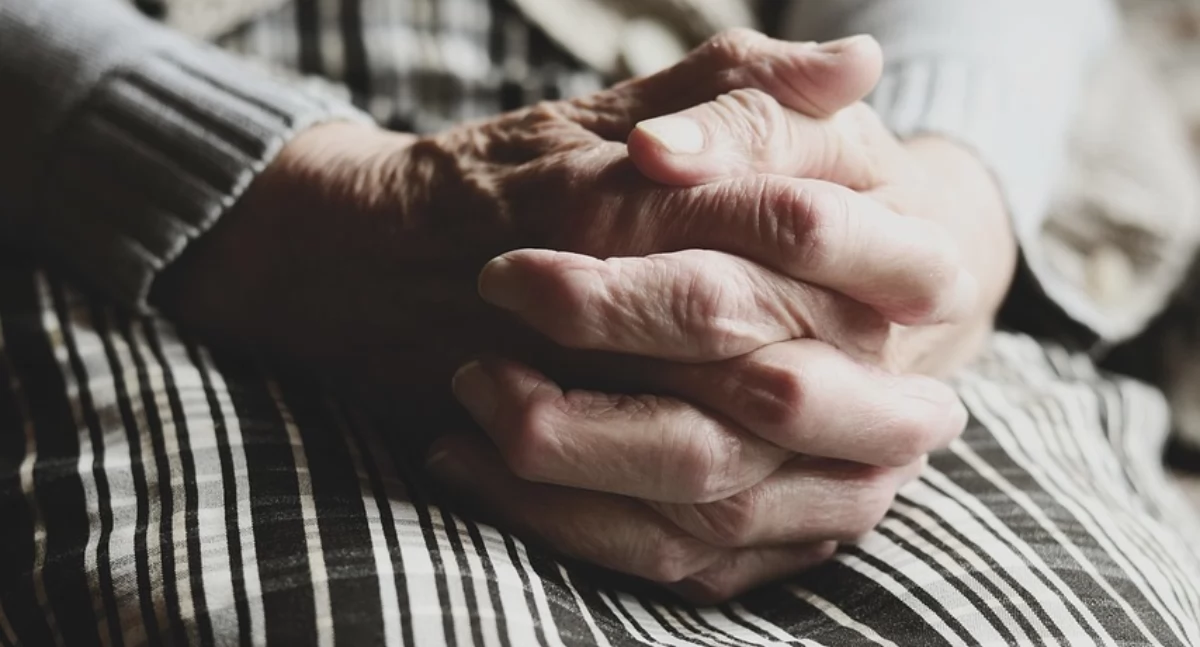 Mazowieccy seniorzy w oczekiwaniu na wsparcie: skala potrzeb i wyzwań [RAPORT]