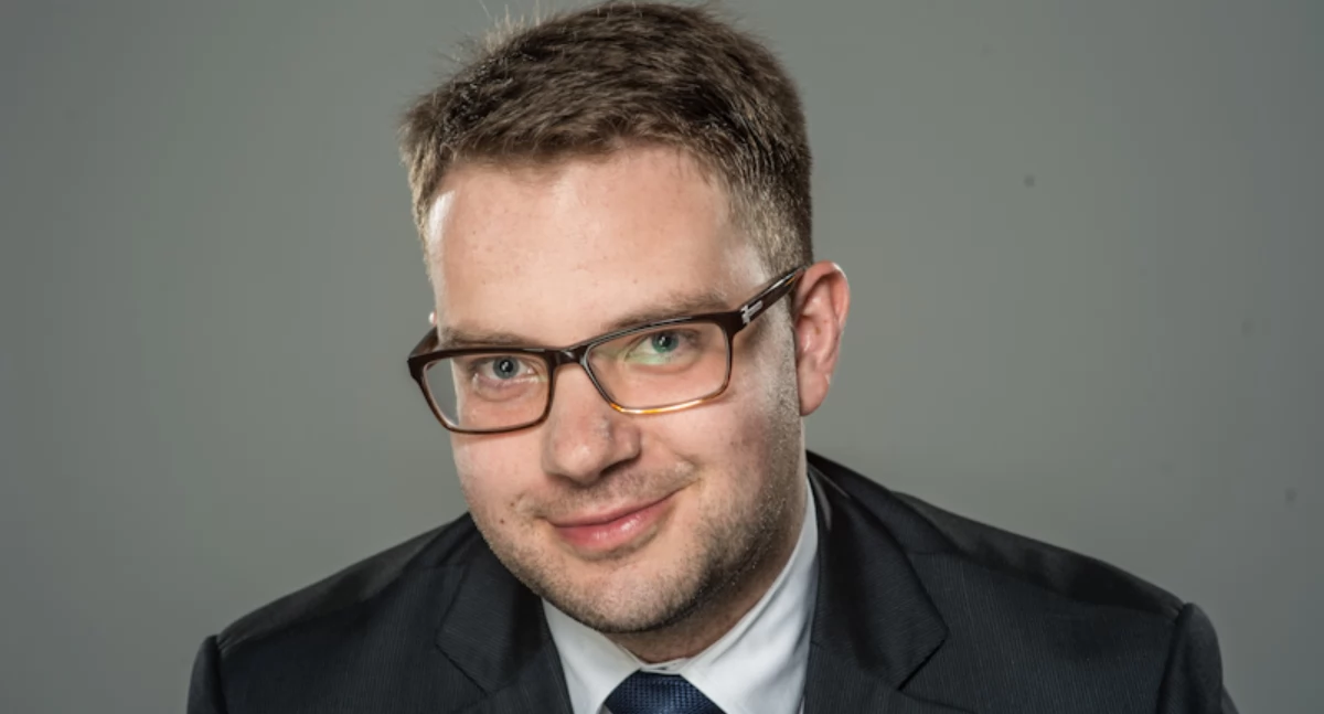 Prof. Koźmiński o górnych limitach wynagrodzeń lekarzy: „Polska to wolny kraj. Równość wobec prawa nie oznacza identycznych pensji”