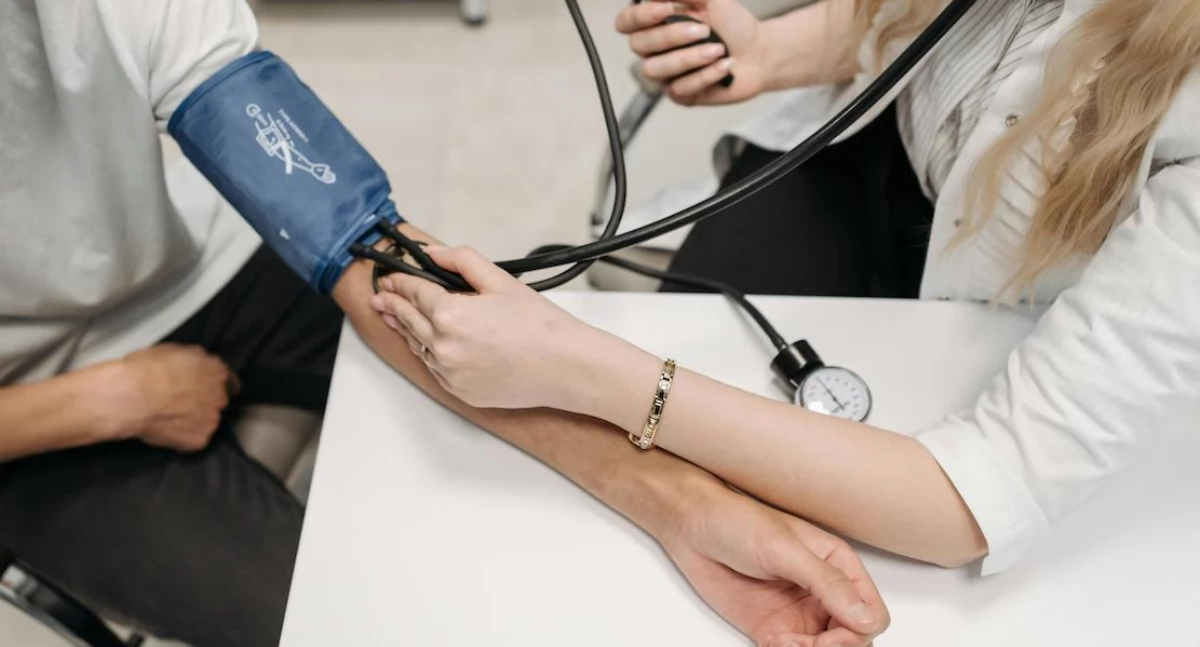 PFAS powiązane z wyższym ciśnieniem krwi u nastolatków