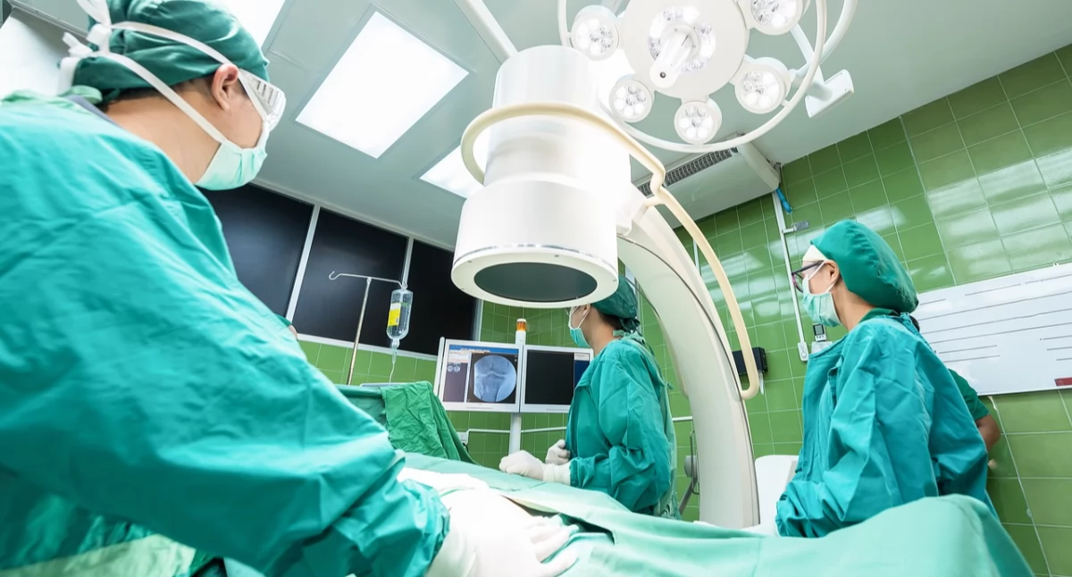 Kryzys zażegnany. Lekarze z SOR w Kielcach wycofali wypowiedzenia – oddział działa bez zakłóceń