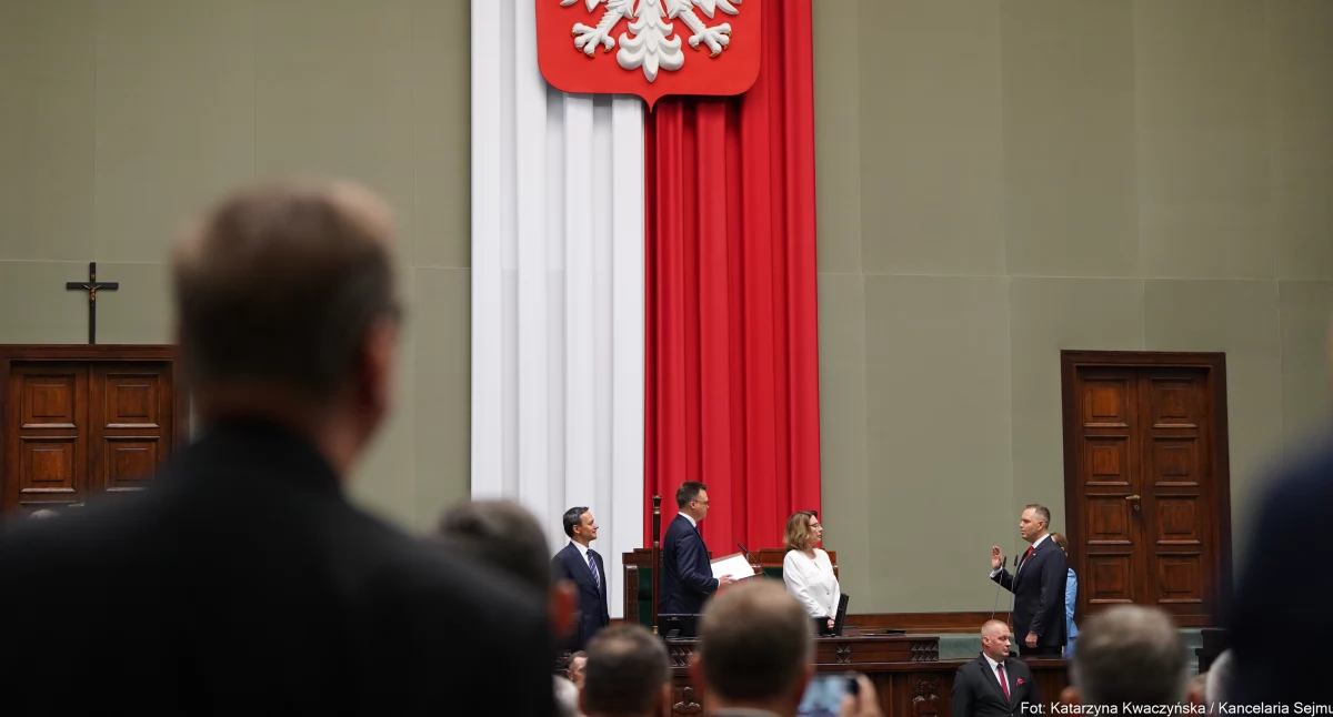 Nowy prezydent zaprzysiężony. Jakie decyzje dotyczące zdrowia będzie musiał podjąć Karol Nawrocki?
